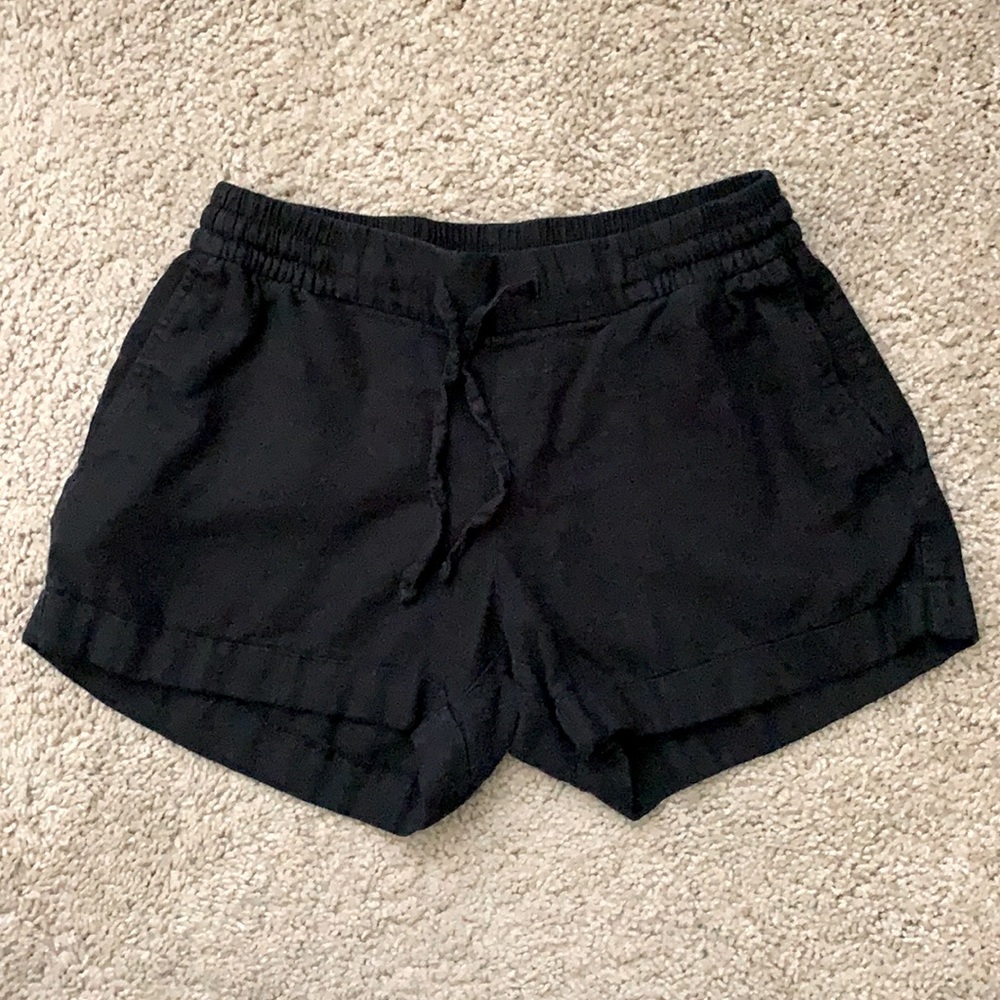 Old Navy Mid Rise Linen Blend Black Shorts